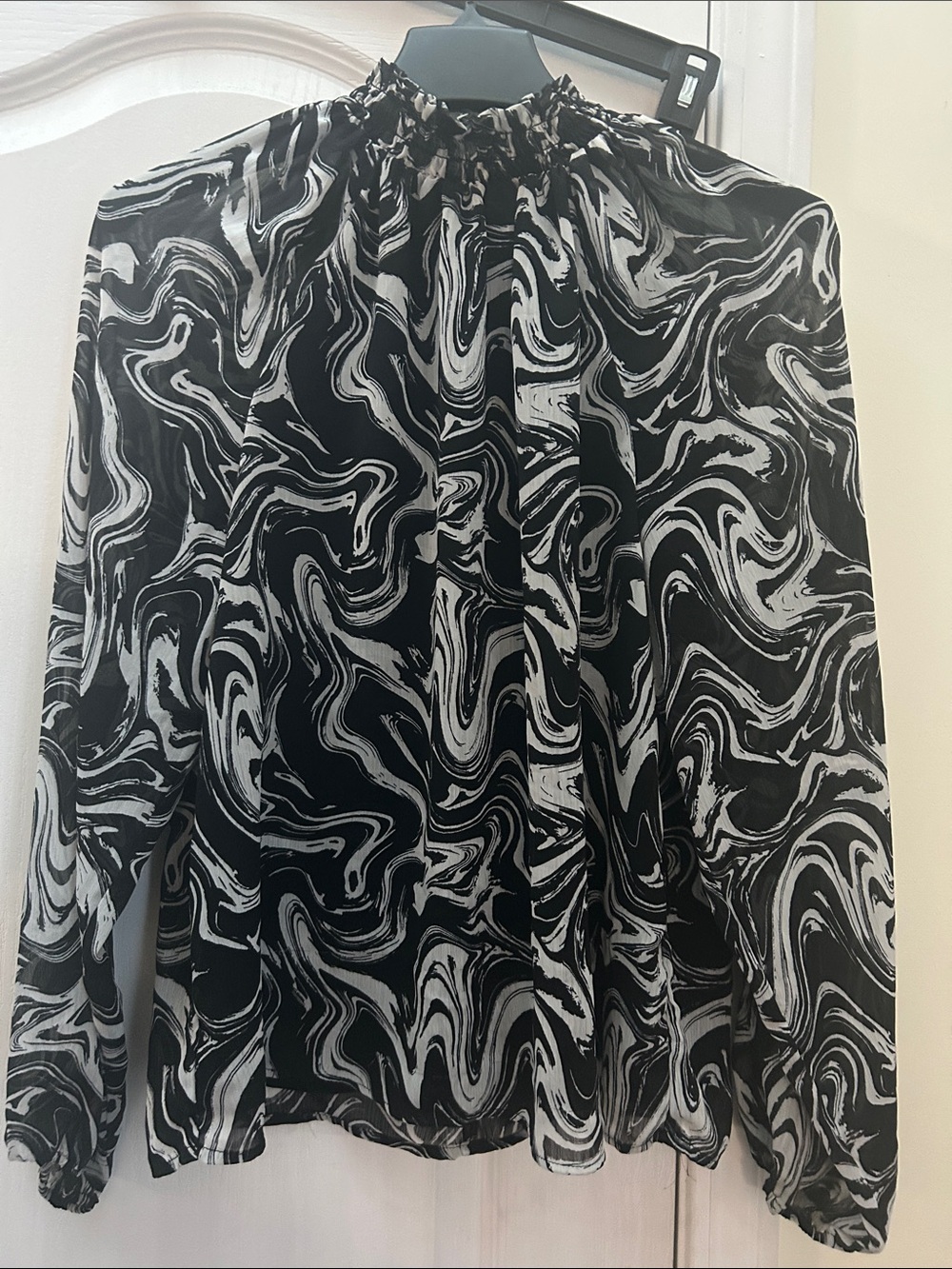 Men's Black & White Swirl Long Sleeve Shirt